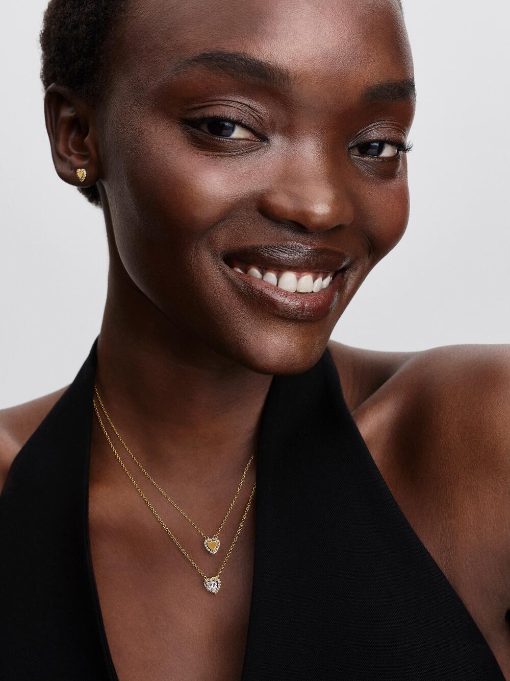 Engravable Heart Halo Collier Necklace